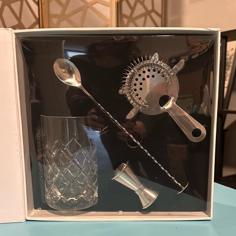 4 Piece Cocktail Mixer Set